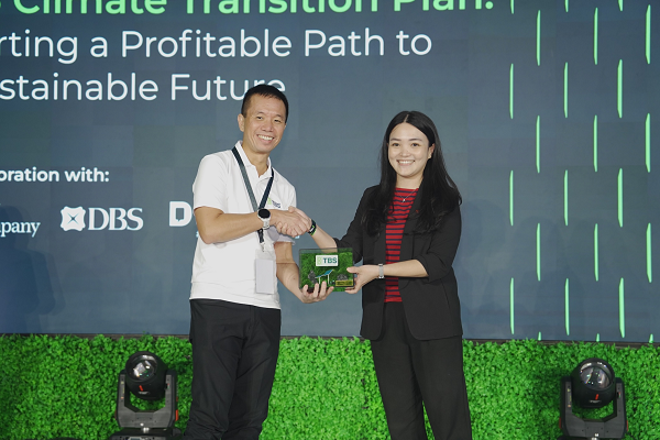 1Foto_-_Bank_DBS_Indonesia_dan_PT_TBS_Energi_Utama_Tbk_(TBS).png