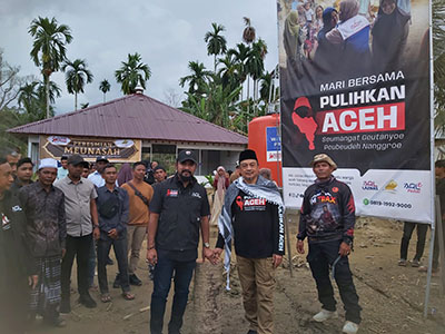 Serahkan Bantuan Perahu, UBN Ajak Bangkitkan Aceh di Ramadhan aql.jpg