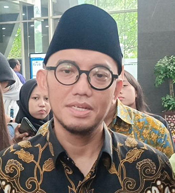 dahnil2.jpg