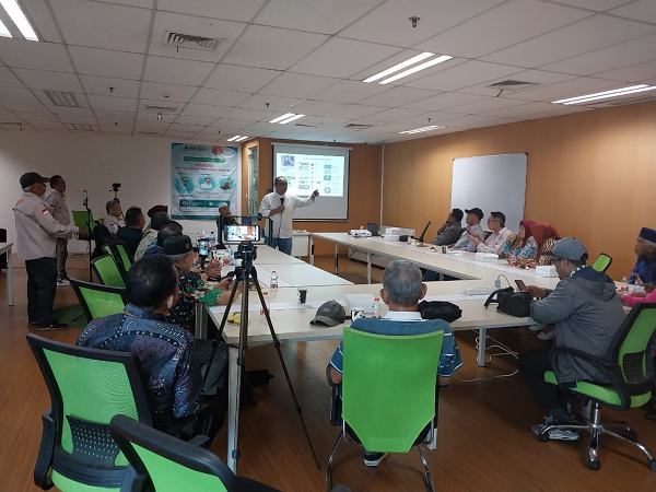 Dr. H. Hery Kustanto: AI Tidak Akan Pernah Menggantikan Manusia sebagai Khalifah di Muka Bumi diskusi_pjmi.png