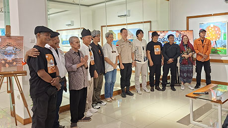 Pameran 10 Perupa Aspen MENEMBUS BATAS di Amuya Gallery mun1.jpg