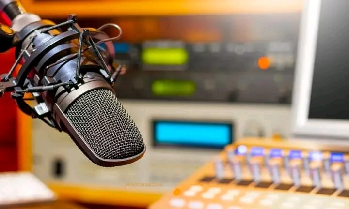 REVISI UNDANG UNDANG PENYIARAN : Saatnya Mempertegas Peran Edukasi RRI dan TVRI di Era Digital ruu_penyiaran.jpg