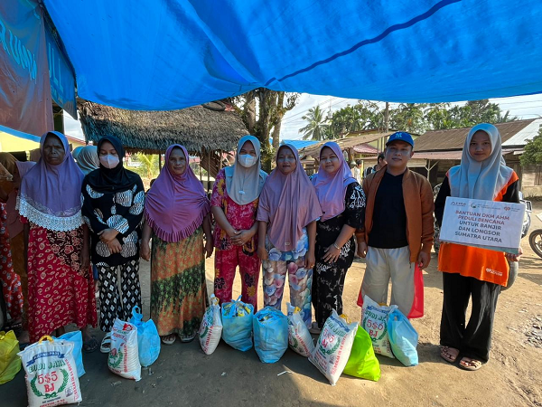 RZ Bersama AHM Salurkan Bantuan untuk Warga Terdampak Banjir di Ds Aek Ngadol, Tapsel rz3.png