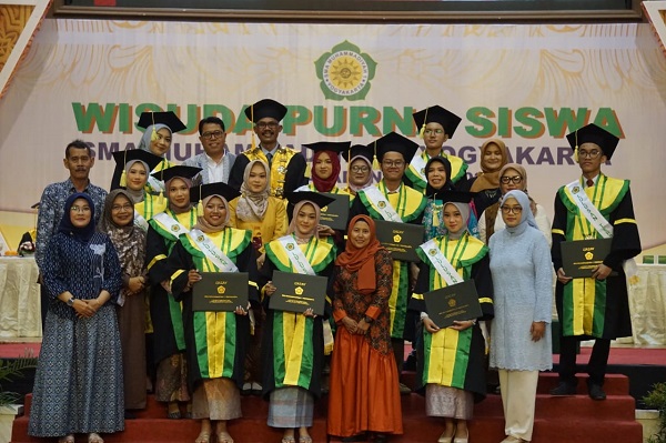 SMA MUHI WISUDA 420 PURNA SISWA TAHUN AJARAN 2024/2025 sma_muhi.jpg