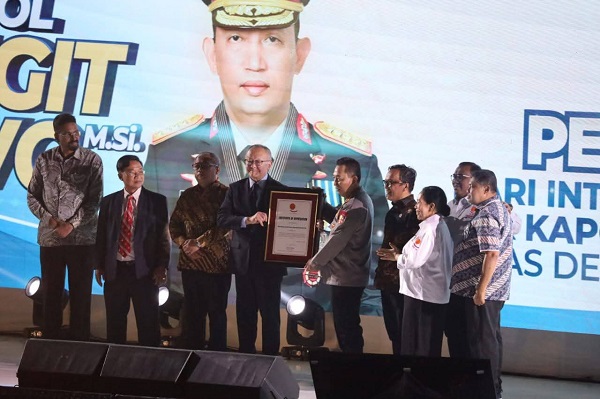 Kolaborasi Buruh dan Kepolisian Diperkuat dalam Momentum Penuh Semangat di Indonesia Arena
