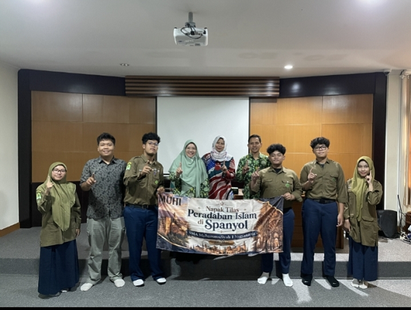 Murid SMA Muhi Ikuti Spain School Cultural Field Trip 2026 di Spanyol