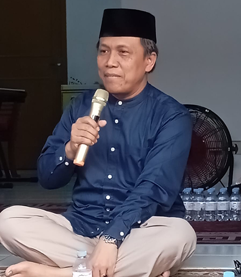 Banyak Orang Lebih Mementingkan Gelar daripada Keahlian